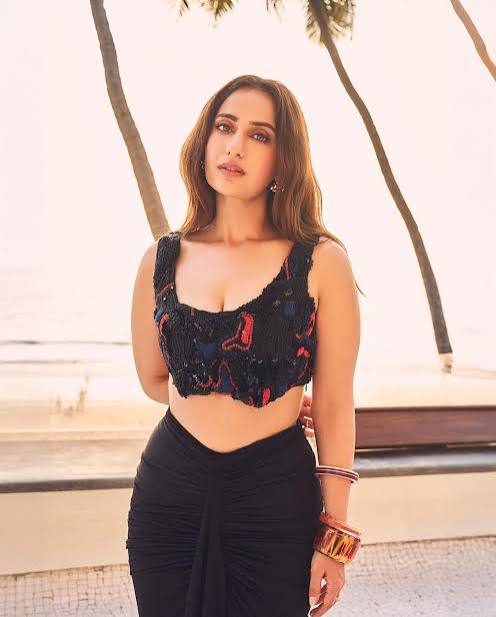 Kusha Kapila Indian Actress Comedian Content Creator Biography